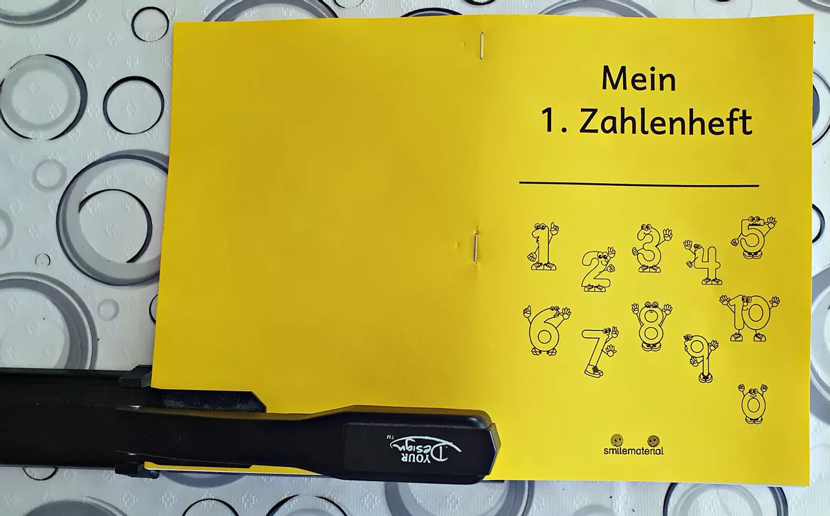 Bild in der Beschreibung des Unterrichtsmaterials Mathematik Klasse 1 - Die ersten Wochen + Zahlenübungsheft von smilematerial #3