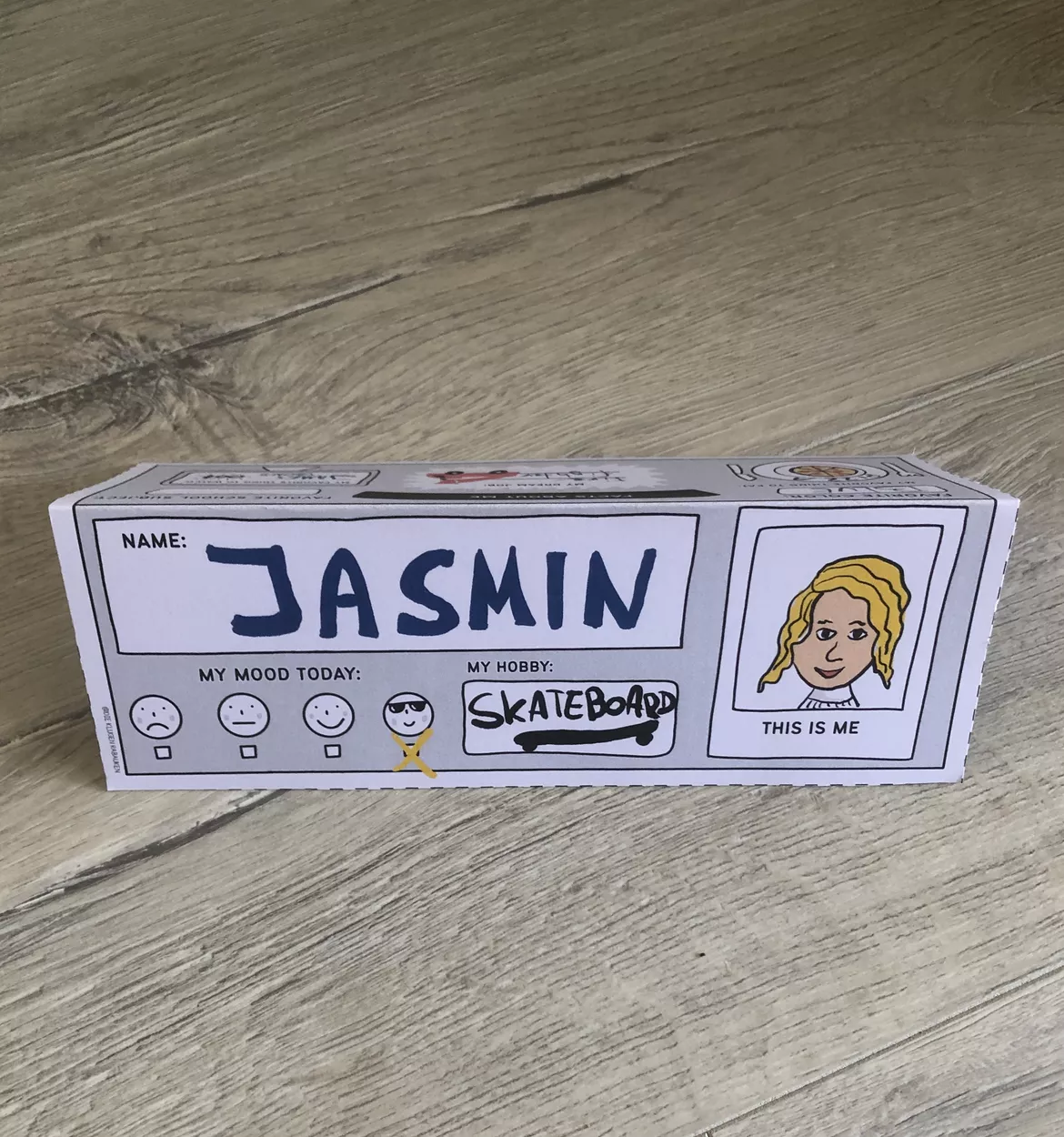 Bild in der Beschreibung des Unterrichtsmaterials Namensschilder Englisch - Name Tags - Englischunterricht Klasse 5 von Die klugen Rabauken #1