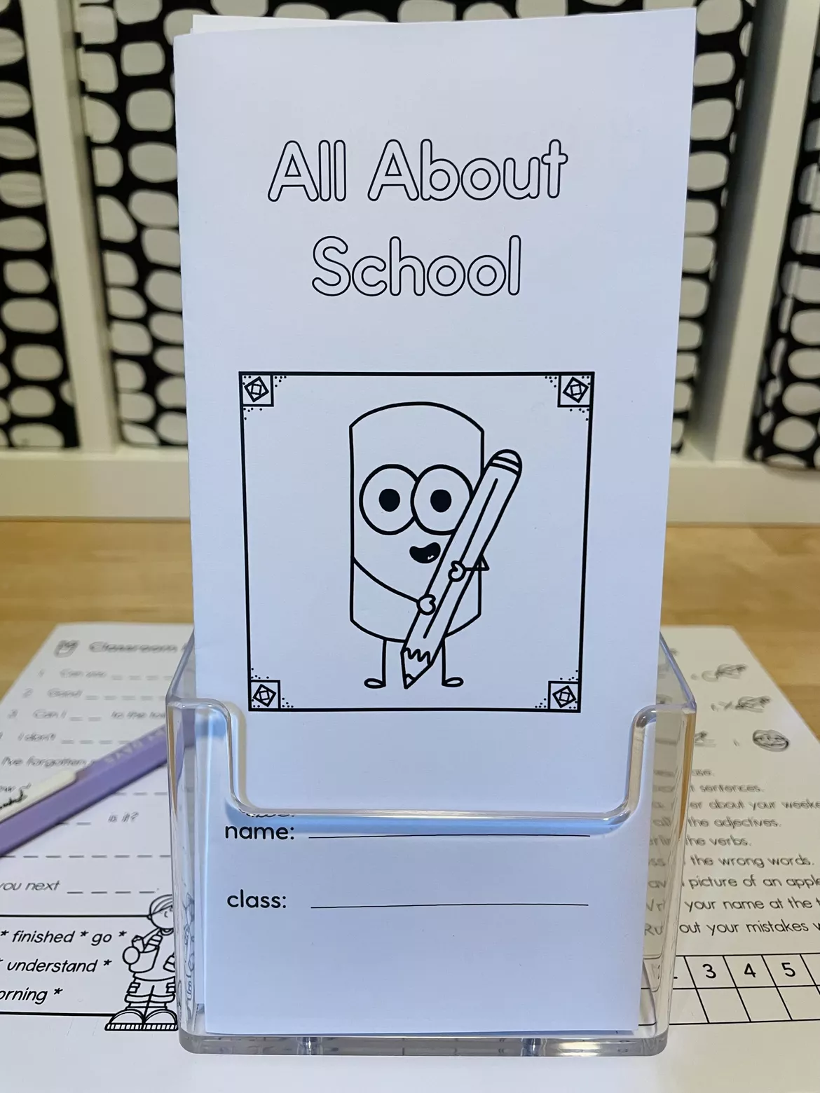 Bild in der Beschreibung des Unterrichtsmaterials All About School - Leaflet von Camilla