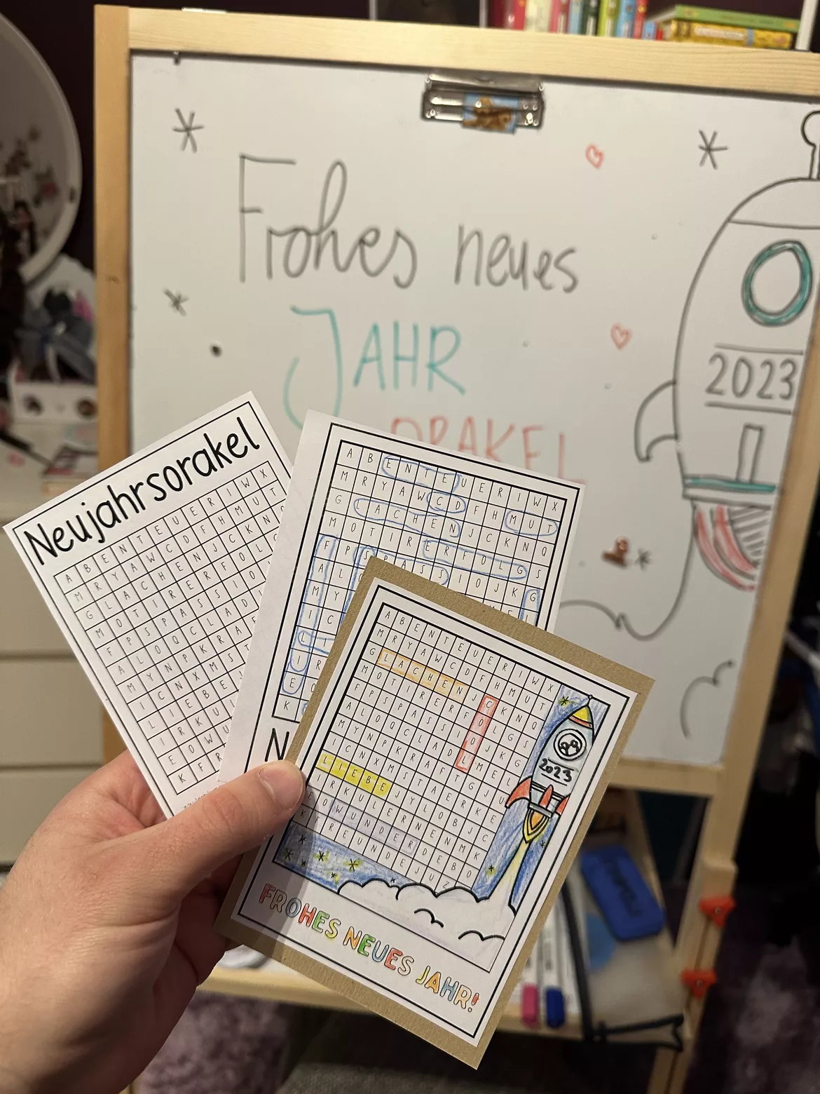 Bild in der Beschreibung des Unterrichtsmaterials Neujahrsorakel / Neujahr / Silvester - Suchsel Orakel mit Rakete von Doodleteacher #1