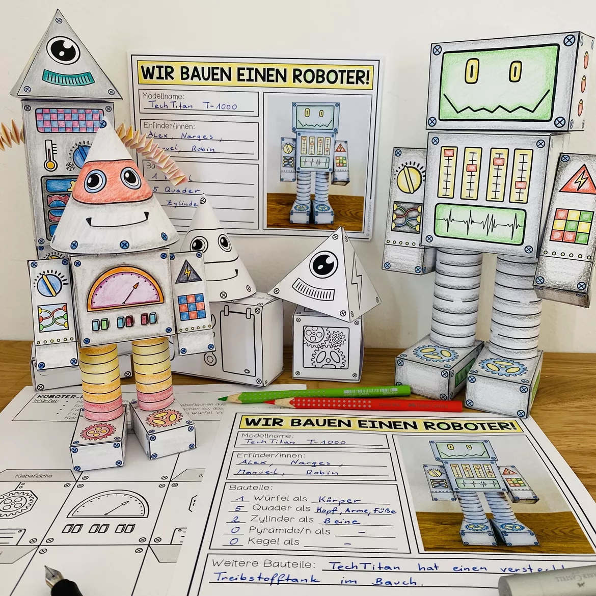Bild in der Beschreibung des Unterrichtsmaterials Geometrische Körper und Körpernetze – Würfel, Quader, Zylinder, Kegel, Pyramide, räumliches Vorstellungsvermögen | Körper-Roboter, Bastelvorlagen, Arbeitsblätter 4., 5. Klasse, Grundschule, Sekundarstufe von Unterrichtmitspass #1