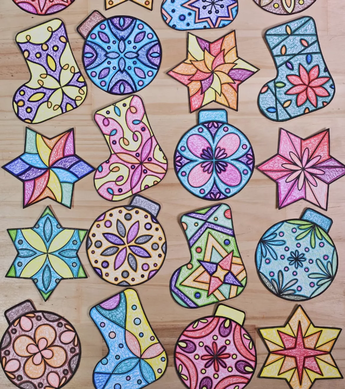 Bild in der Beschreibung des Unterrichtsmaterials WEIHNACHTEN Mandalas Fensterbilder - Materialpaket von kreativ lernen #2