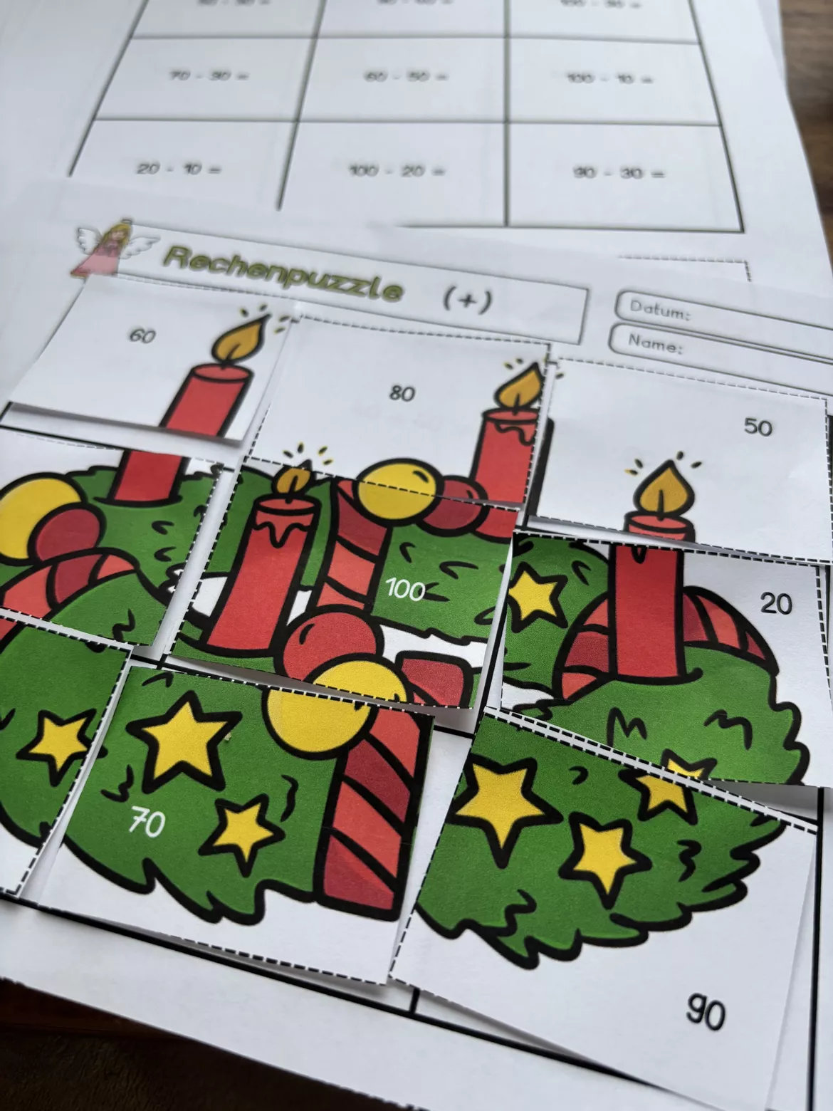 Bild in der Beschreibung des Unterrichtsmaterials Mathe Klasse 2 Rechenpuzzle ZR 100 Weihnachten, Wichtel Rechnen, Schneiden, Kleben von LernTagebuch #2