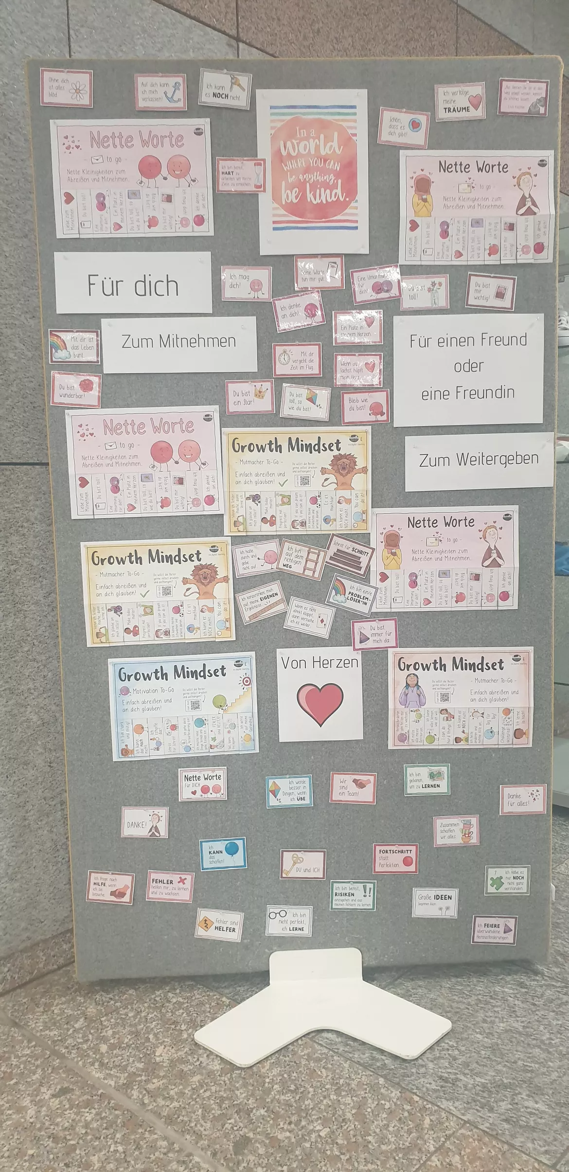 Bild in der Beschreibung des Unterrichtsmaterials Warme Worte - To Go (Schule, zu Hause & Valentinstag) von Doodleteacher #2