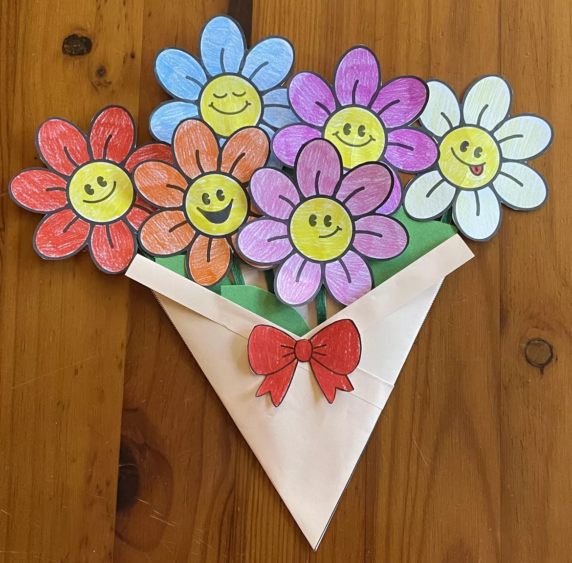 Bild in der Beschreibung des Unterrichtsmaterials Muttertag / Vatertag - Blumenstrauß lachende Blumen von Fr.Bachli #1