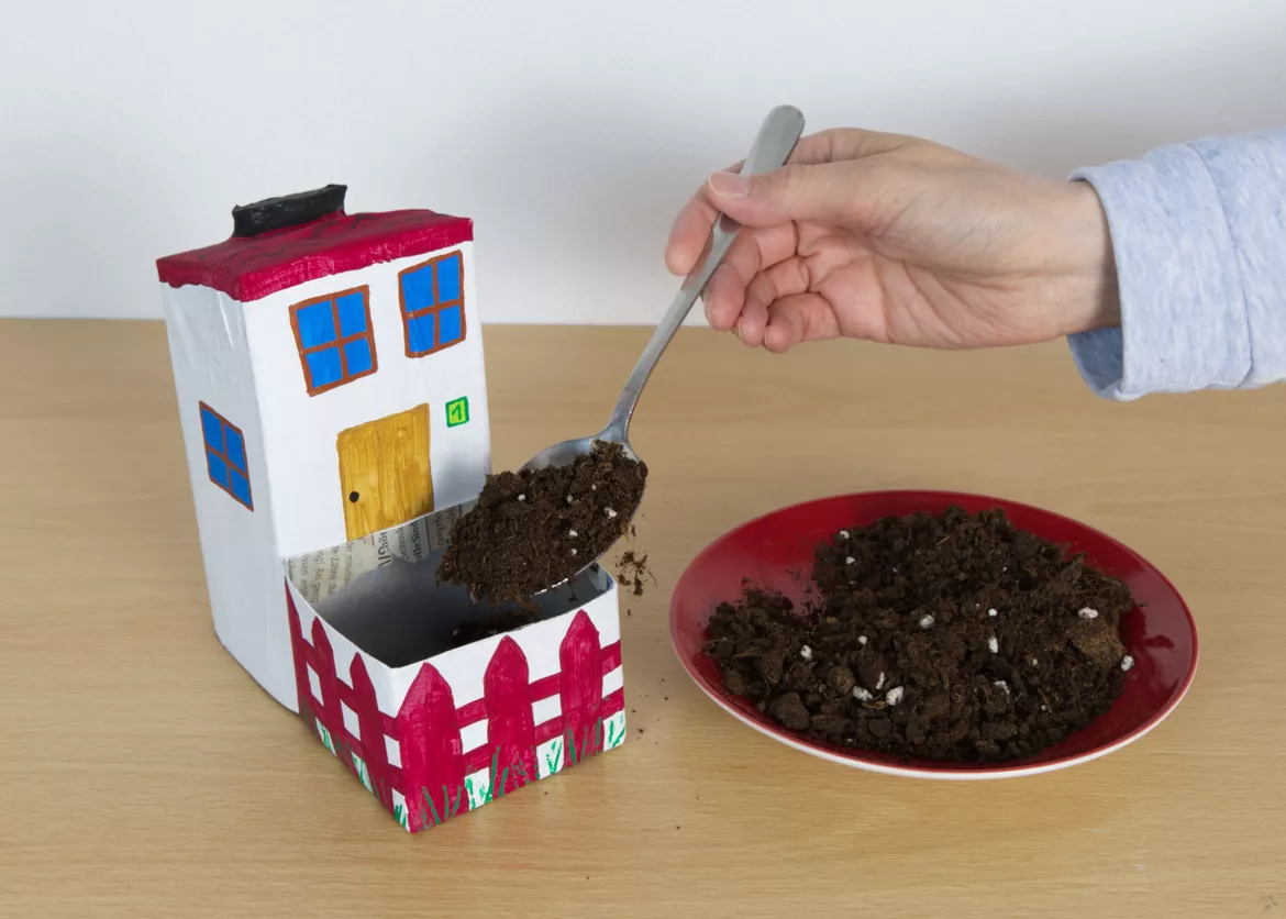 Bild in der Beschreibung des Unterrichtsmaterials Ein Kressehaus basteln, Werken in der Grundschule, basteln von Pinselpauker #1