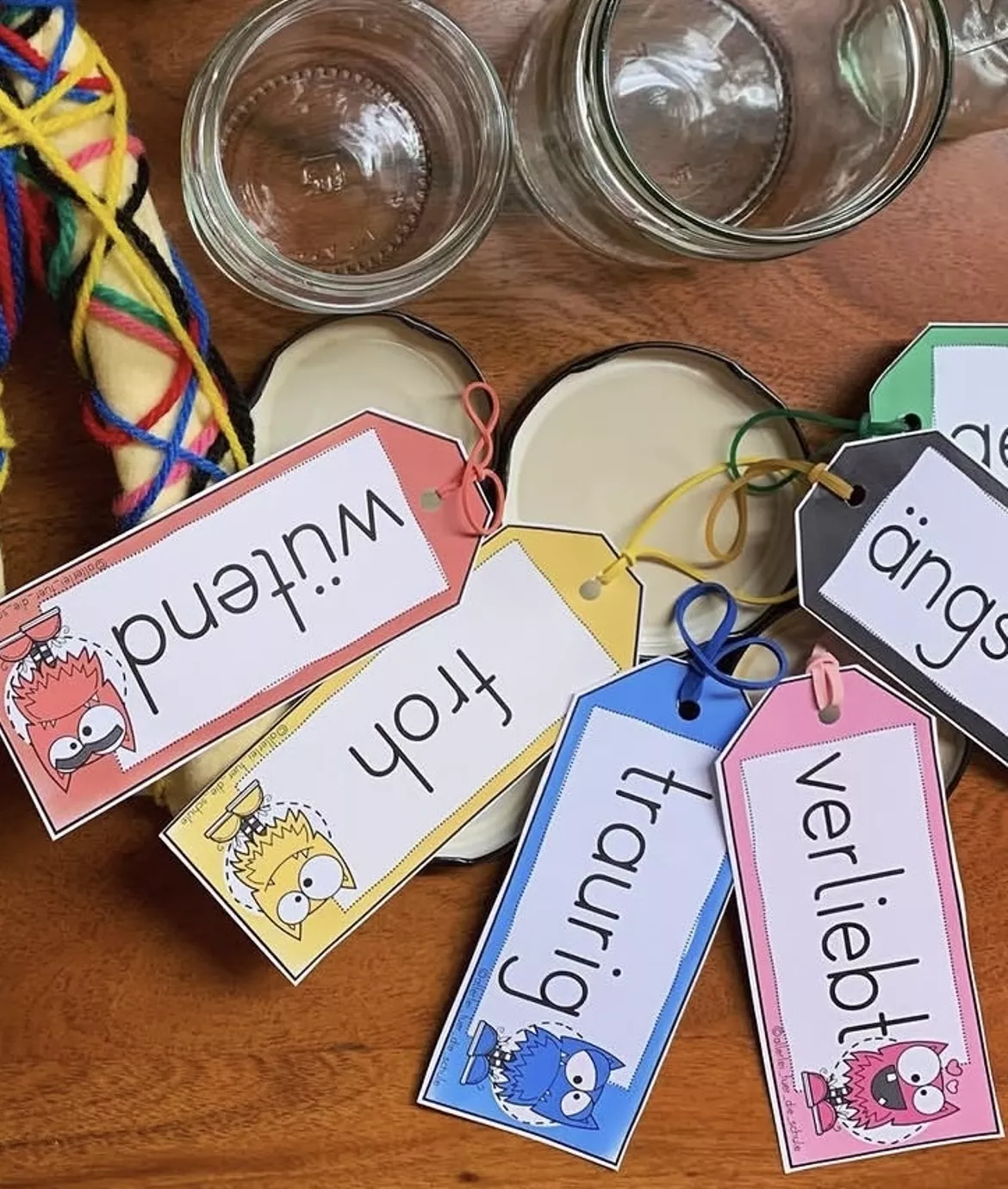 Bild in der Beschreibung des Unterrichtsmaterials Das Farbenmonster: Etiketten Gefühle – Grundschule (Klasse 1–2) von allerlei_fuer_die_schule #1