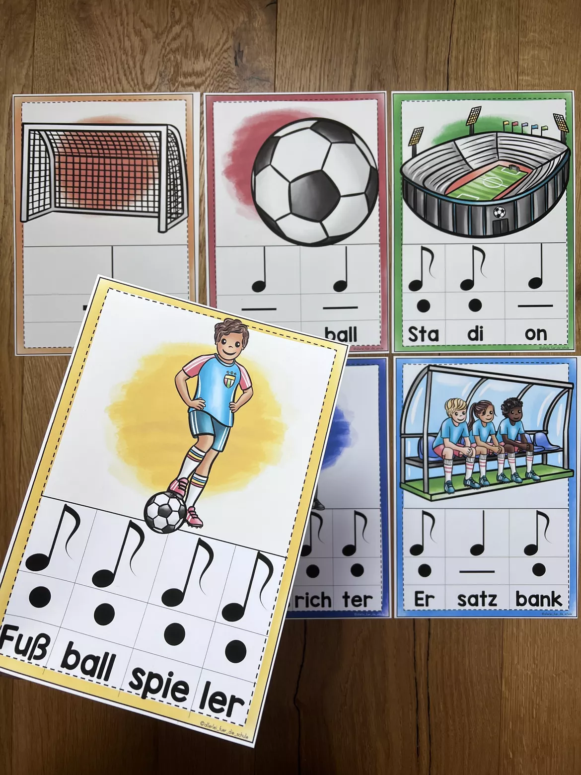 Bild in der Beschreibung des Unterrichtsmaterials Fußball WM 2026: Rhythmusbausteine & Bodypercussion | Musik Grundschule von allerlei_fuer_die_schule #1