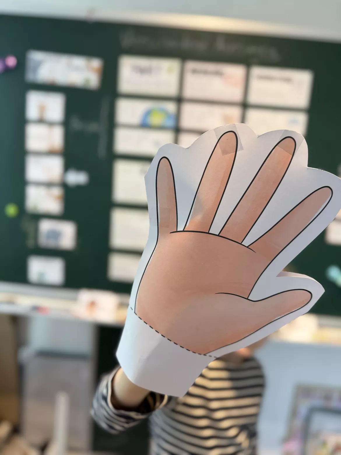 Bild in der Beschreibung des Unterrichtsmaterials Abschied XXL Winkehand - Basteln Grundschule / Kita Verabschiedung von Doodleteacher #2