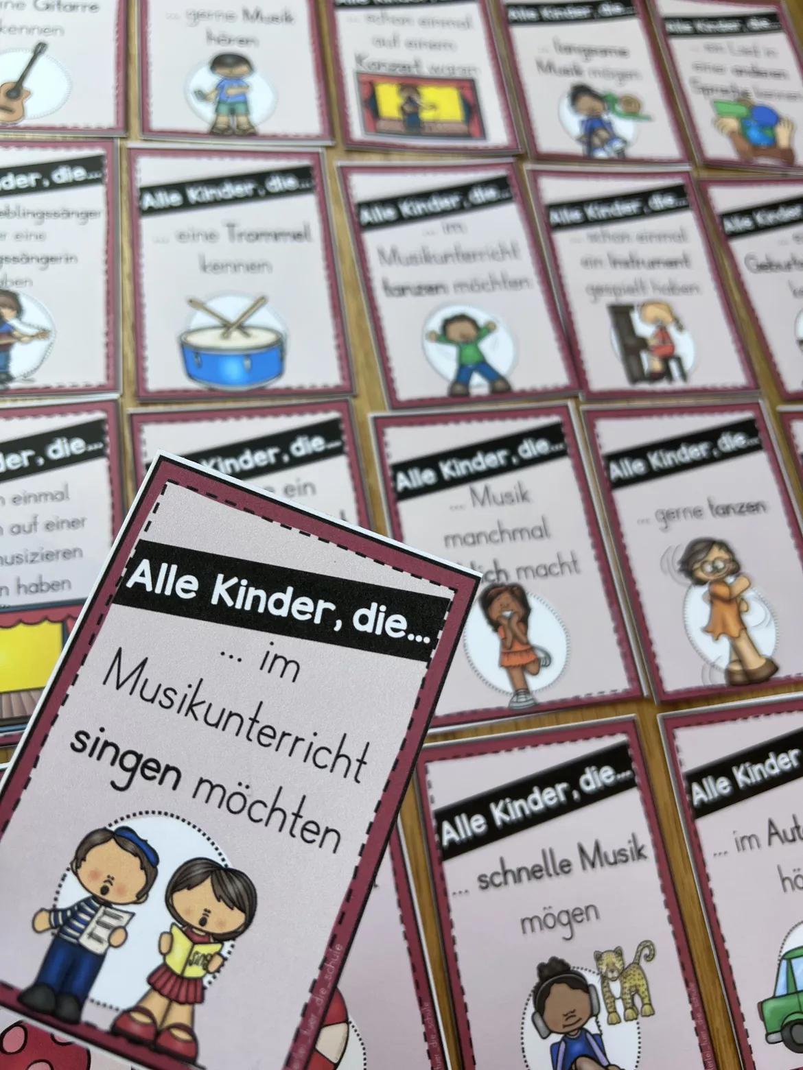 Bild in der Beschreibung des Unterrichtsmaterials Bewegungsspiel Musikunterricht Grundschule – „Alle Kinder, die …“ | Warm-up & Stundeneinstieg von allerlei_fuer_die_schule #1