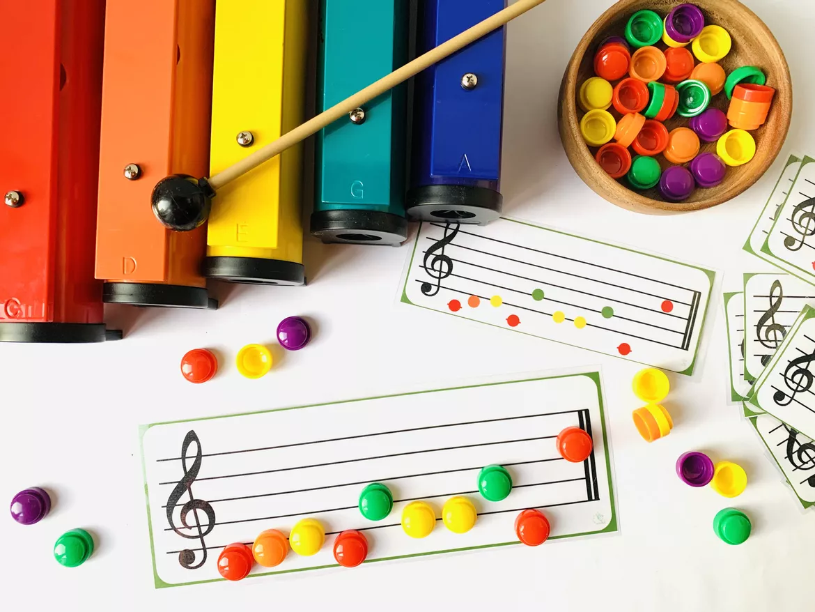 Bild in der Beschreibung des Unterrichtsmaterials Peter en de wolf - Muzische spelletjes von Juf Céline #1