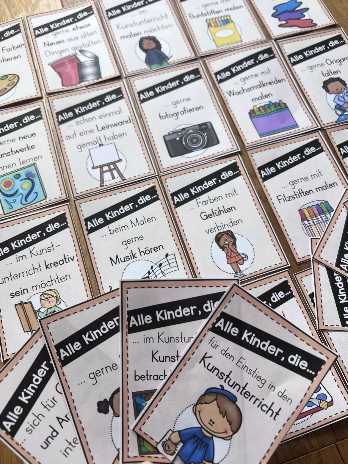 Bild in der Beschreibung des Unterrichtsmaterials Bewegungsspiel Kunstunterricht Grundschule – „Alle Kinder, die …“ | Warm-up & Stundeneinstieg von allerlei_fuer_die_schule #1
