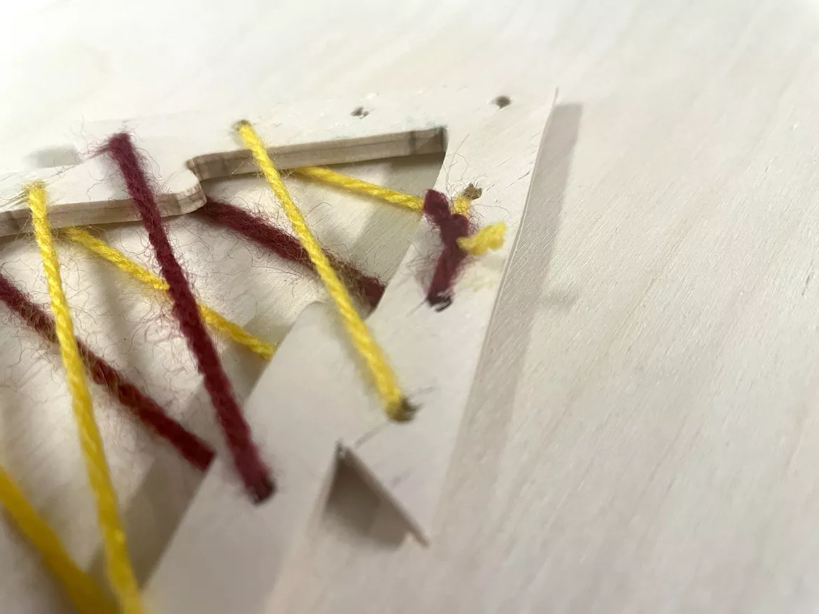 Bild in der Beschreibung des Unterrichtsmaterials Holzarbeit Tannenbaum besticken Werken Klasse 3 Klasse 4 von Clever Eule #8