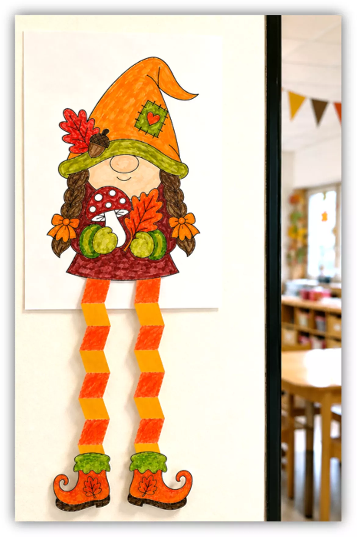 Bild in der Beschreibung des Unterrichtsmaterials Kunst Herbst Zickzack Wichtel von Helles Köpfchen #1