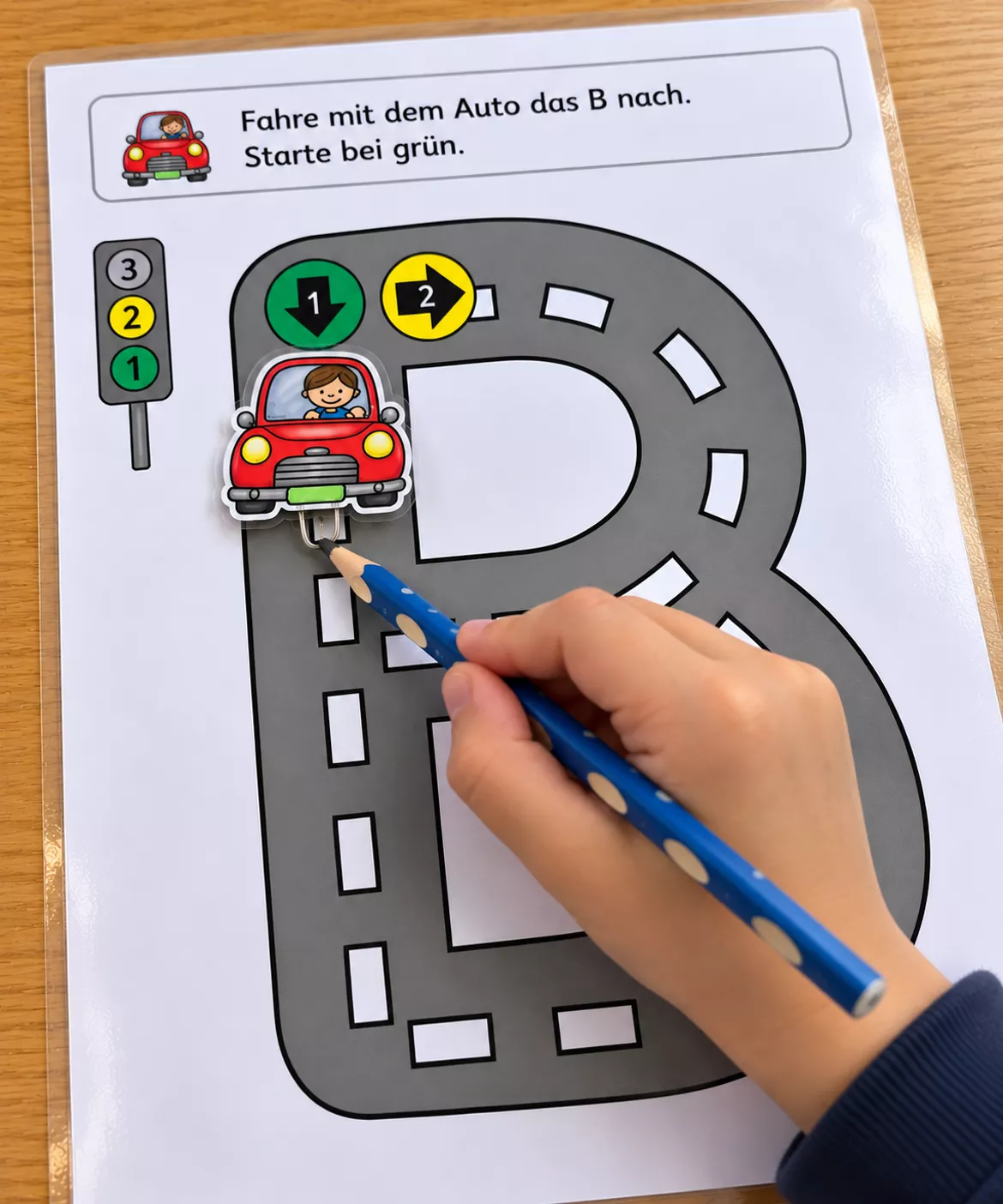 Bild in der Beschreibung des Unterrichtsmaterials Buchstaben als Straße A-Z – nachspuren mit Autos | Motorik & Grafomotorik | Großbuchstaben - Kleinbuchstaben von DieRelitante #2