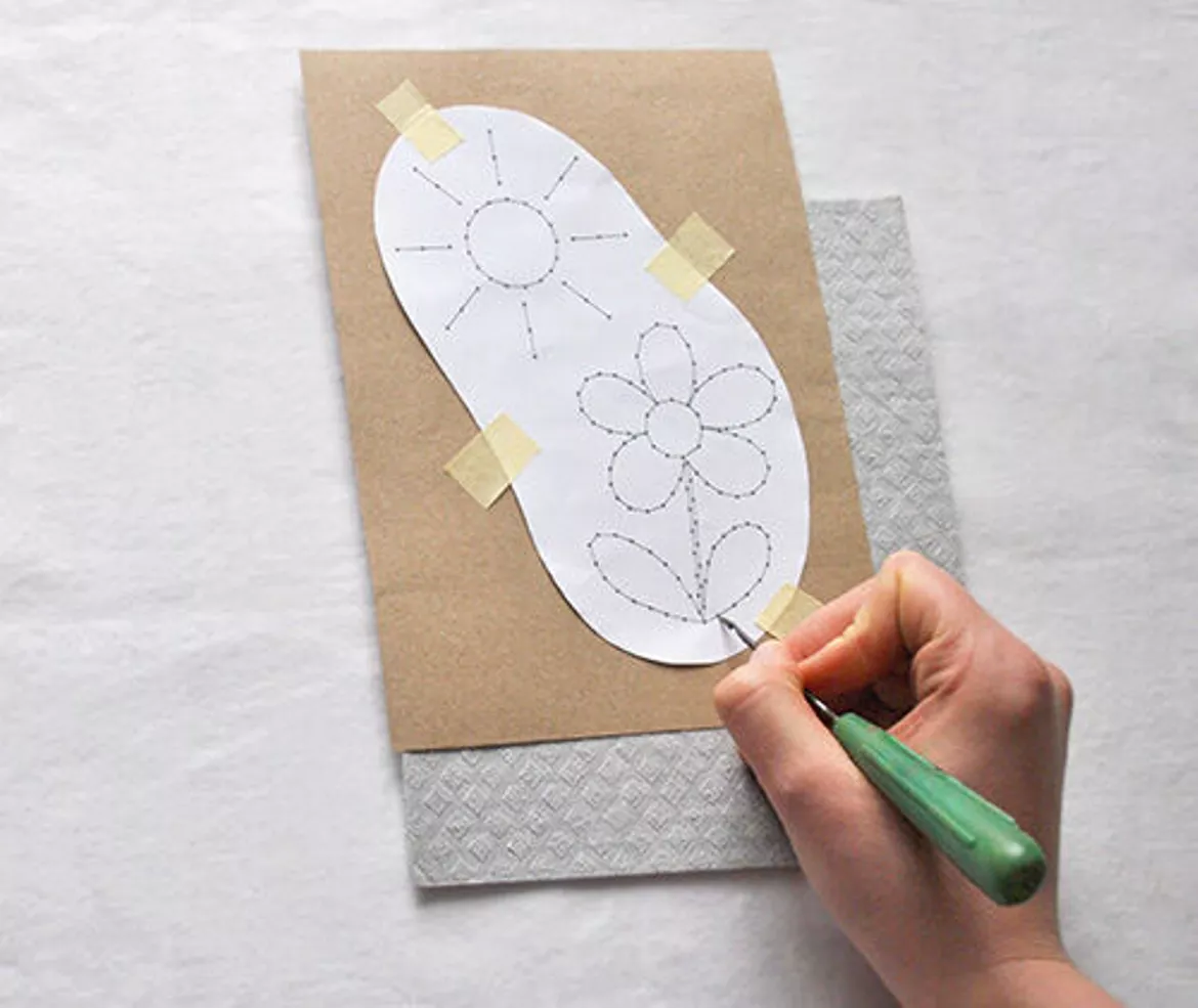 Bild in der Beschreibung des Unterrichtsmaterials Stickbilder Frühling - Stickvorlagen für Kinder von LABBÉ #3