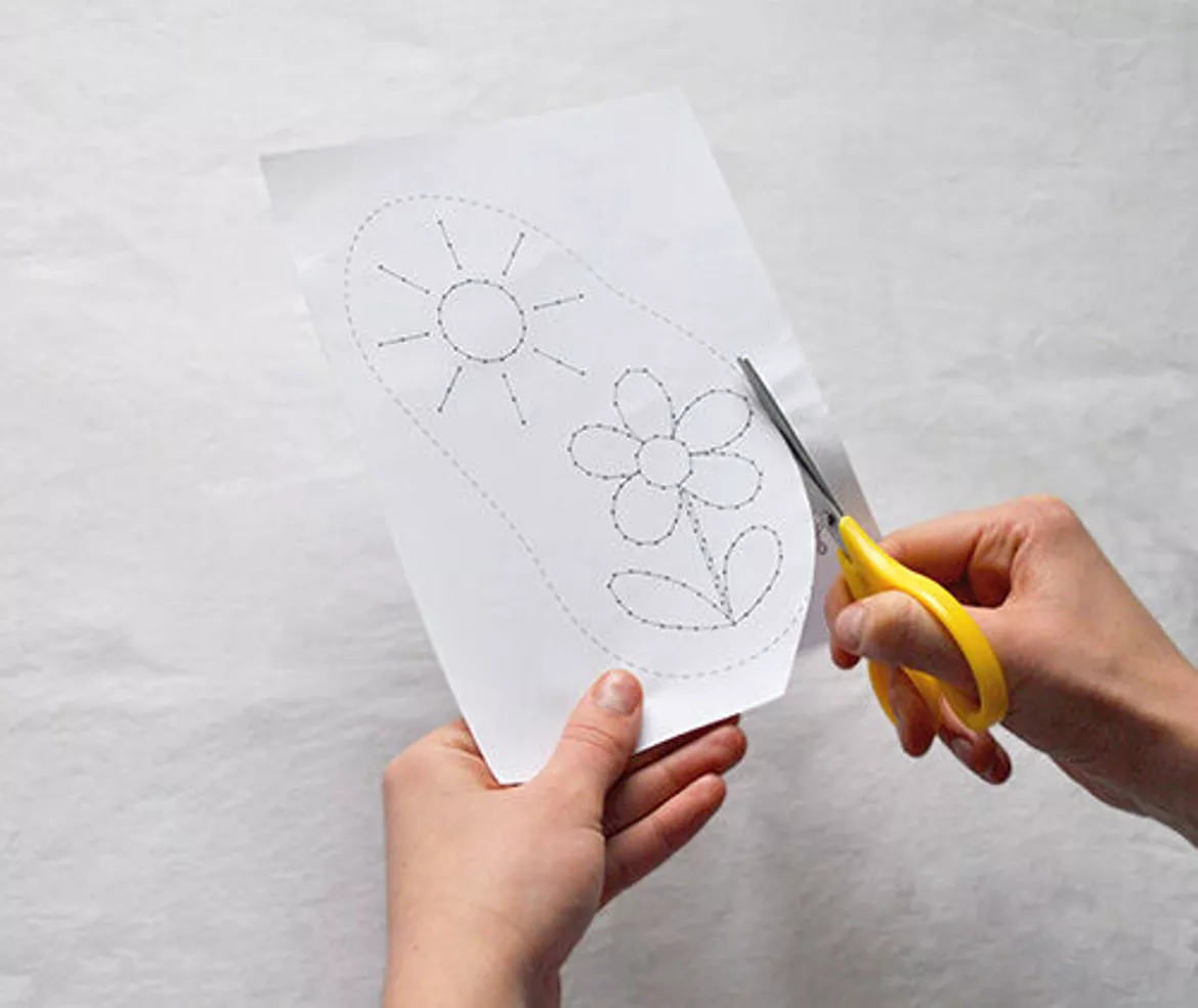 Bild in der Beschreibung des Unterrichtsmaterials Stickbilder Frühling - Stickvorlagen für Kinder von LABBÉ #1