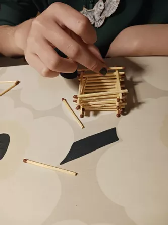 Bild in der Beschreibung des Unterrichtsmaterials Matematische Kunst Fraktale (3.-4. Klasse) 2D & 3D von MIAMüLLER #1