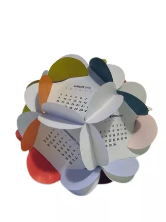 Bild in der Beschreibung des Unterrichtsmaterials COSTRUIAMO il calendario fiore con gli alunni von Vita di scuola by BussolaScuola & Classe a Colori #1