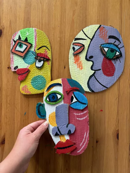 Bild in der Beschreibung des Unterrichtsmaterials Kunstprojekt - Pablo Picasso - Pappgesichter - Schritt für Schritt mit Smartboard Anleitung von Odd Bird & Company #1