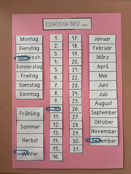 Bild in der Beschreibung des Unterrichtsmaterials Kalender Lernwerkstatt - Rund ums Jahr - Monate & Wochentage von Odd Bird & Company #2