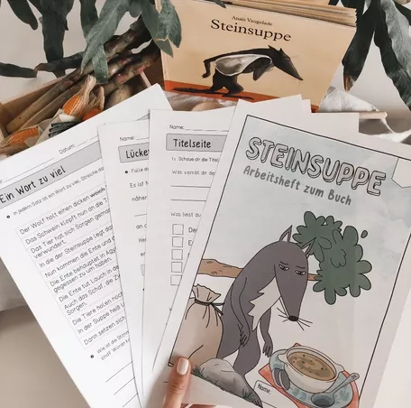 Bild in der Beschreibung des Unterrichtsmaterials Vorurteilen begegnen mit dem Buch "Steinsuppe" | Arbeitsheft von Papillionis #1