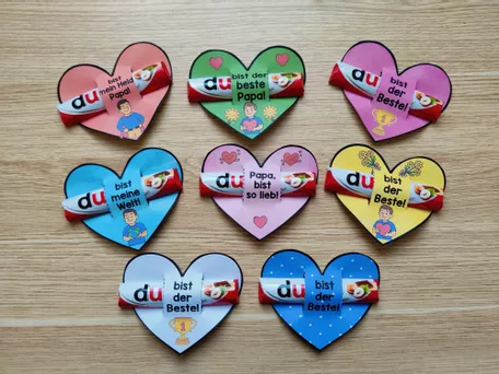 Bild in der Beschreibung des Unterrichtsmaterials Schnelles Geschenk zum Vatertag: Schokoriegel-Herz von Lehrerin mit Herz #1