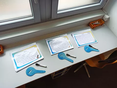Bild in der Beschreibung des Unterrichtsmaterials Rechtschreibung überprüfen (3-fach differenziert) mit der Leselupe von Lernspiele & Förderspiele #1