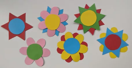 Bild in der Beschreibung des Unterrichtsmaterials Muttertag Geschenk basteln – Blumenkranz mit Eigenschaften | Bastelvorlage Grundschule von JBC Kids #1
