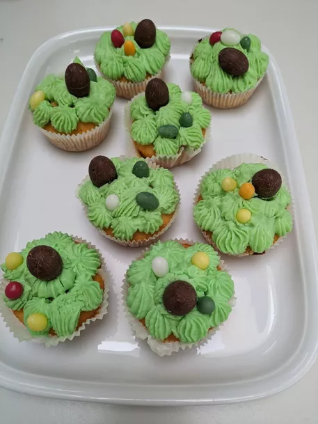 Bild in der Beschreibung des Unterrichtsmaterials Bildrezept - Sketchnote-Rezept - Oster-Cupcakes von iamteacherWHO? #1