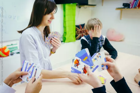 Bild in der Beschreibung des Unterrichtsmaterials Degrees of Comparison Card Game von Language Stuff #2