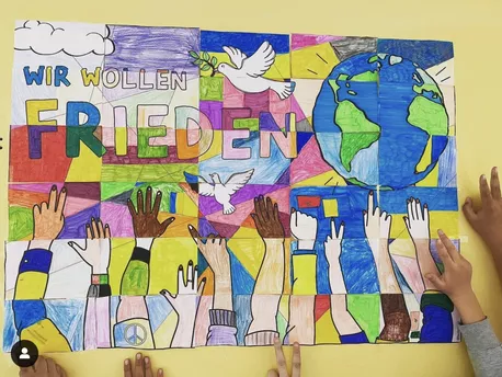 Bild in der Beschreibung des Unterrichtsmaterials Peace - Cooperative Poster - SPENDENAKTION Frieden Ukraine von Doodleteacher #1