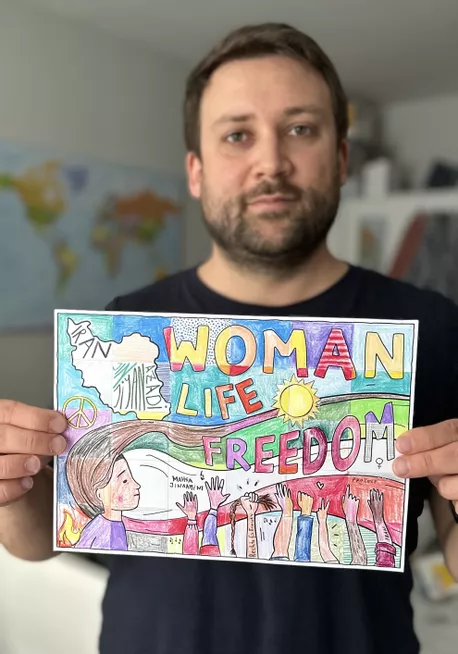 Bild in der Beschreibung des Unterrichtsmaterials Iran ⚡️ Frauenrechte - kooperatives Poster #IranFrauenrechte von Doodleteacher #1