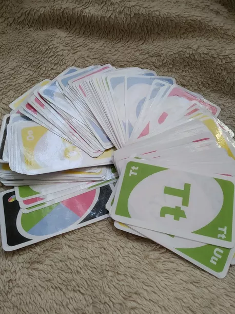 Bild in der Beschreibung des Unterrichtsmaterials Alphabet card game MaiMai von Language Stuff #1