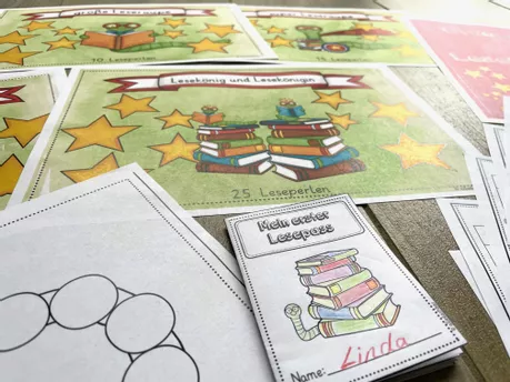 Bild in der Beschreibung des Unterrichtsmaterials Leseraupe - Lesekönig und Lesekönigin - Material zur Förderung der Lesemotivation von alleslachbar #5