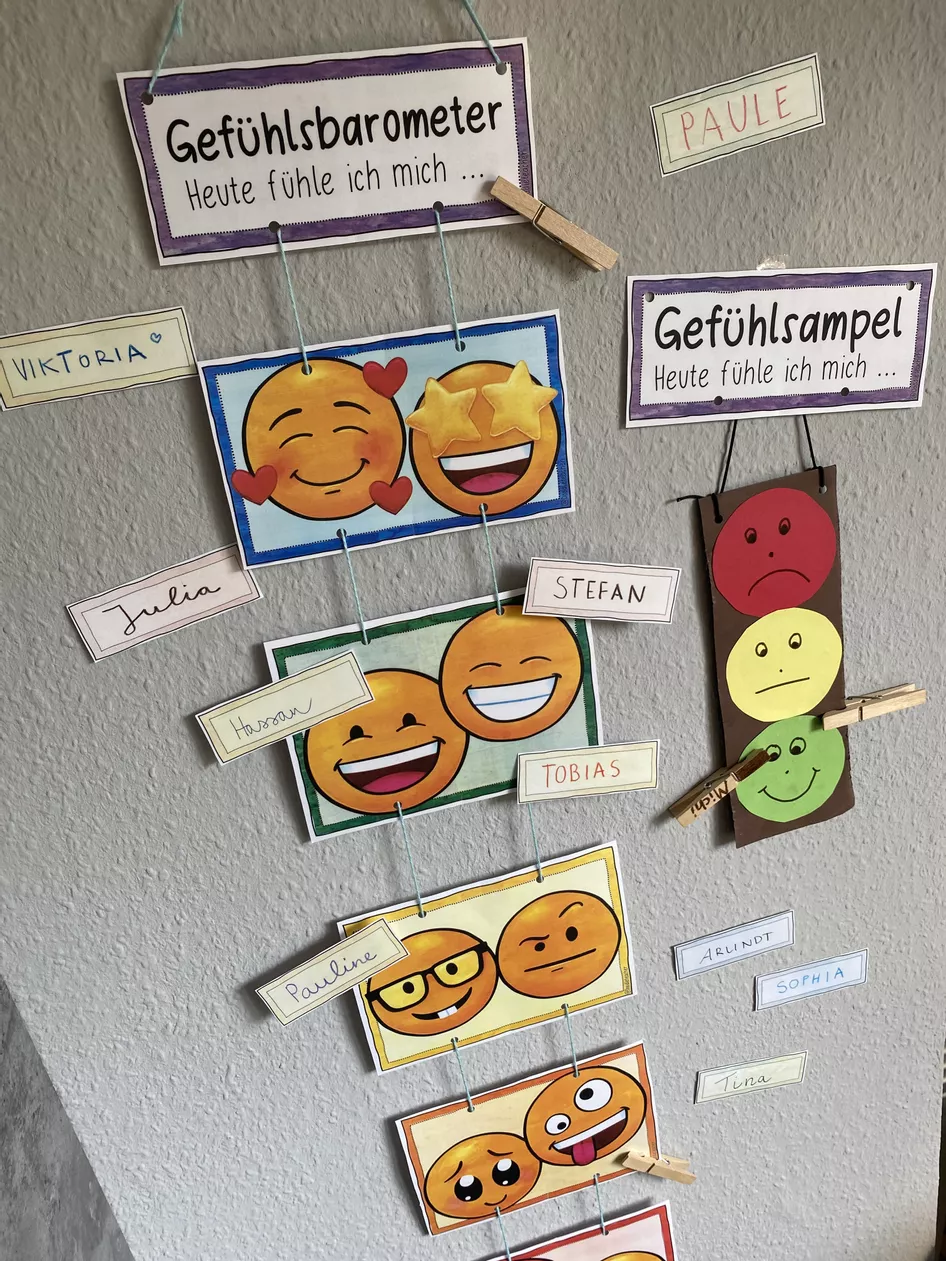 Bild in der Beschreibung des Unterrichtsmaterials Gefühlsampel / Gefühlsbarometer zum Anklammern / Gefühle & Morgenkreis von Doodleteacher #1