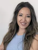 Macarena García - Play In Class